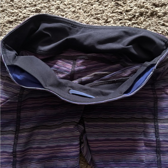 Lululemon Athletica Purple Striped Leggings size 6 L27 - Picture 7 of 8